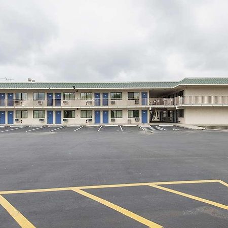 Motel 6 Kansas City, Mo - Airport Extérieur photo