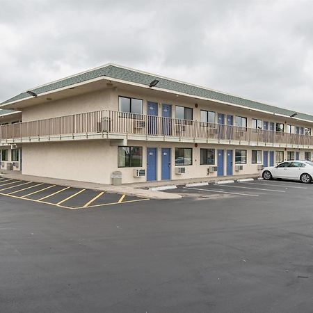 Motel 6 Kansas City, Mo - Airport Extérieur photo