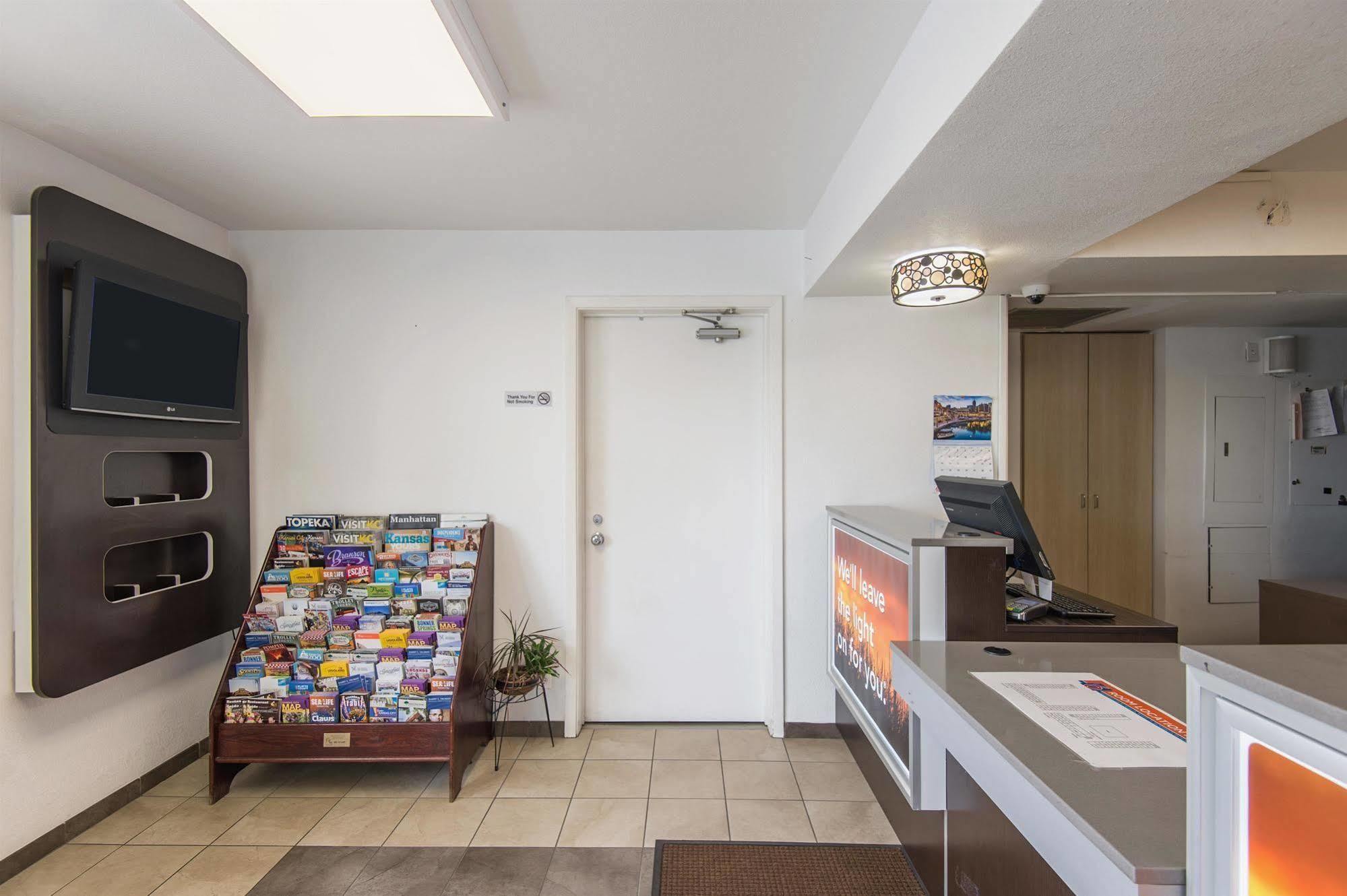 Motel 6 Kansas City, Mo - Airport Extérieur photo